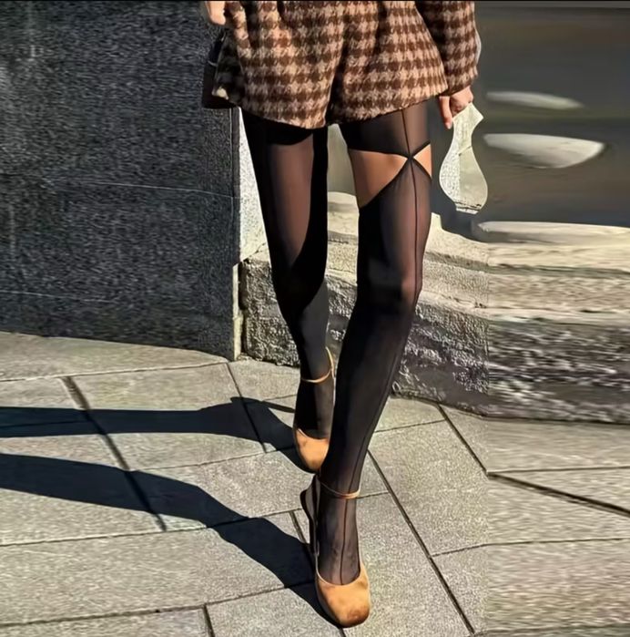 Капронові колготи легінси в сітку з акцентним вирізом полоскою тренд