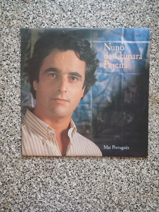 Variedade de discos vinil LP 3€ unidade
Exemplar estado de conservação