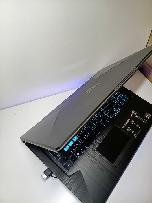 Новий 144Hz Ноутбук ASUS TUF A17 Ryzen 7535HS\RTX 2050\DDR5 16 GB/512