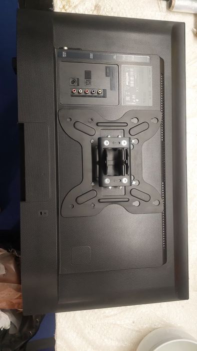 TV SAMSUNG 32” Full HD (UE32M5005AW)