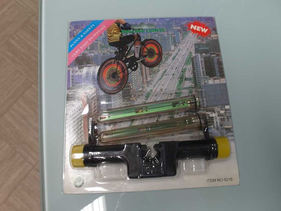 Luz para roda de bicicleta, nova