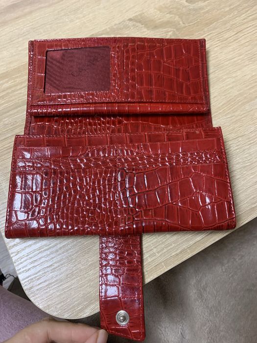 Кожаный женский кошелек