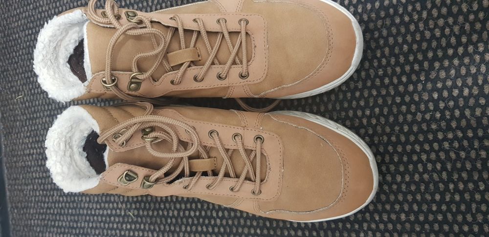 Brązowe sneakersy rozm 37