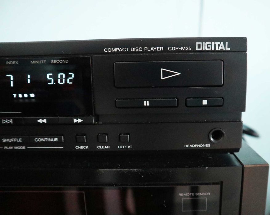 Cd проигрыватель   SONY CDP-M25