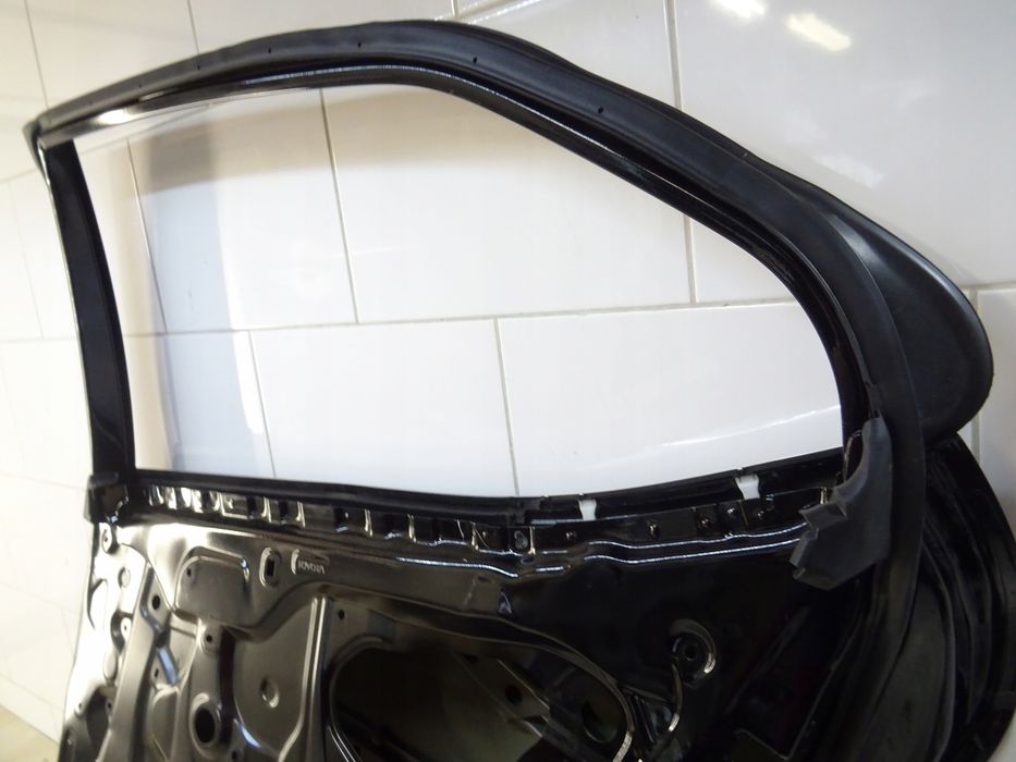 toyota corolla e21 hb 2019- drzwi z uszczelką prawe tył tylne llu
