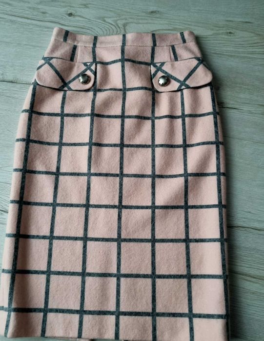 Spódnica ołówkowa  w kratkę S