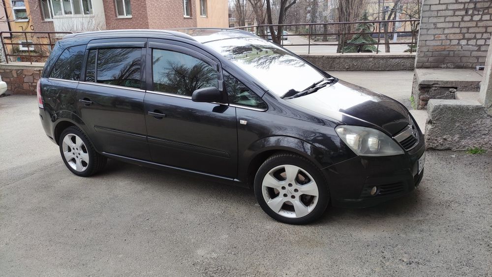 Опель зефира б 2006 р 1,6 бенз  gaz 228км