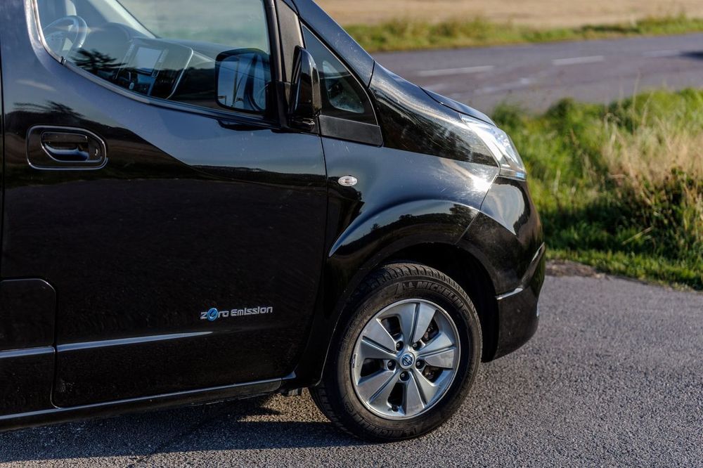 Nissan e-NV200 2015