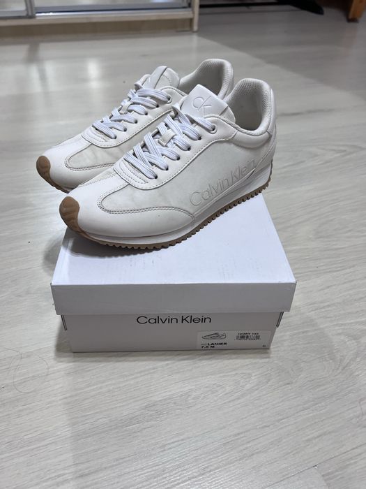 Сникерсы женские Calvin Klein Women's Lanier Sneakers.39 размер