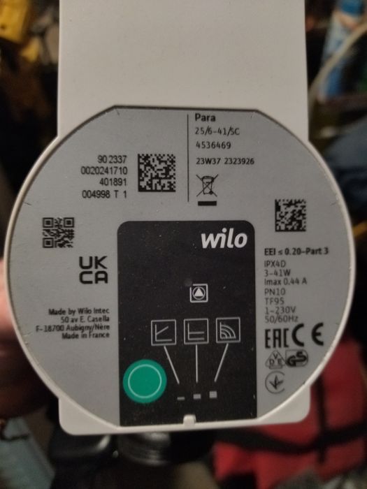 Насос Wilo Yonos Para 25/6180