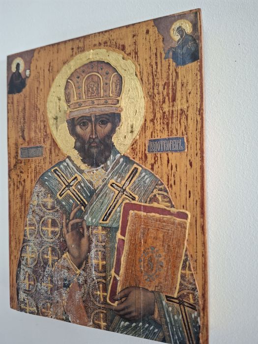 Piękna ikona na drewnie