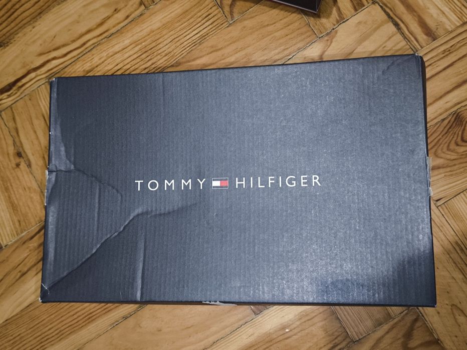 Sapatilha cinzenta Tommy Hilfiger 42