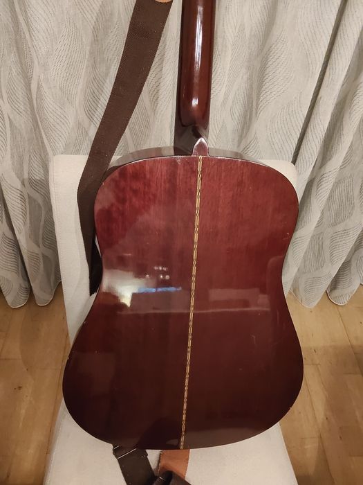 Guitarra acústica Aspen, modelo A118-1 fabricada na Coreia
