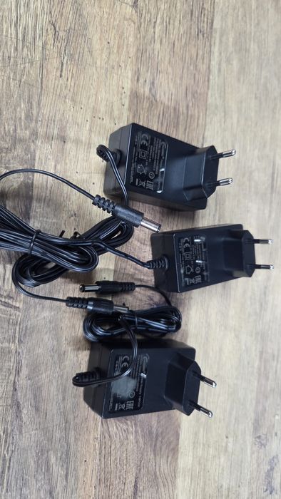 Блок живлення питания зарядка зарядное 24v/0.8a для mikrotik оригінал