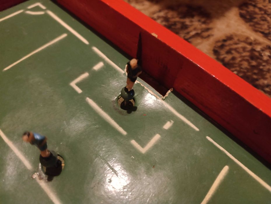 stara zabawka z czasów PRL gra FOOTBALL