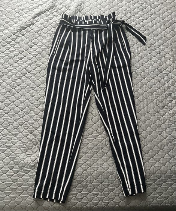 Spodnie stradivarius 36