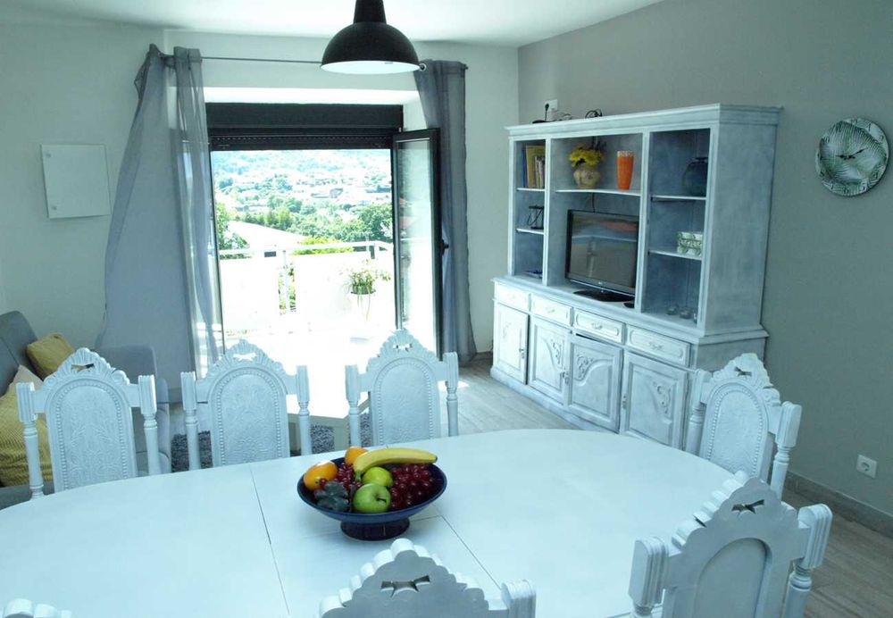 CMN19 casa V4 e piscina, salão jogos c/ bilhar,local calmo,linda vista