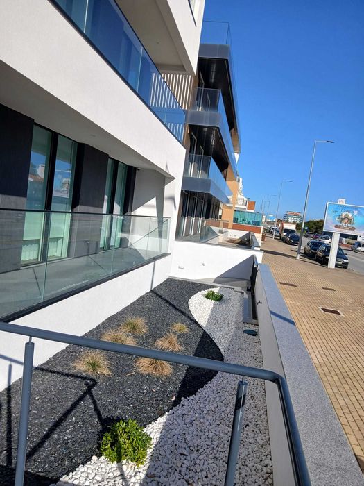 O próprio vende na Costa Nova  Apart. T3+1 duplex c/ vista  Mar e Ria