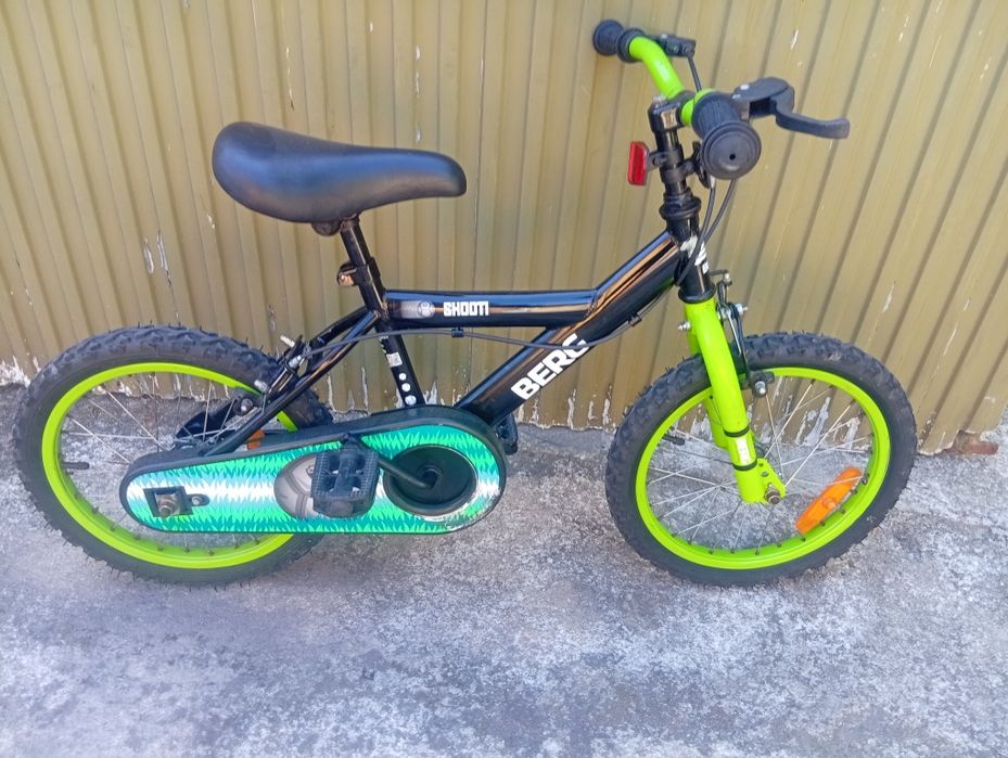 Vendo bicicleta e moto 4 criança