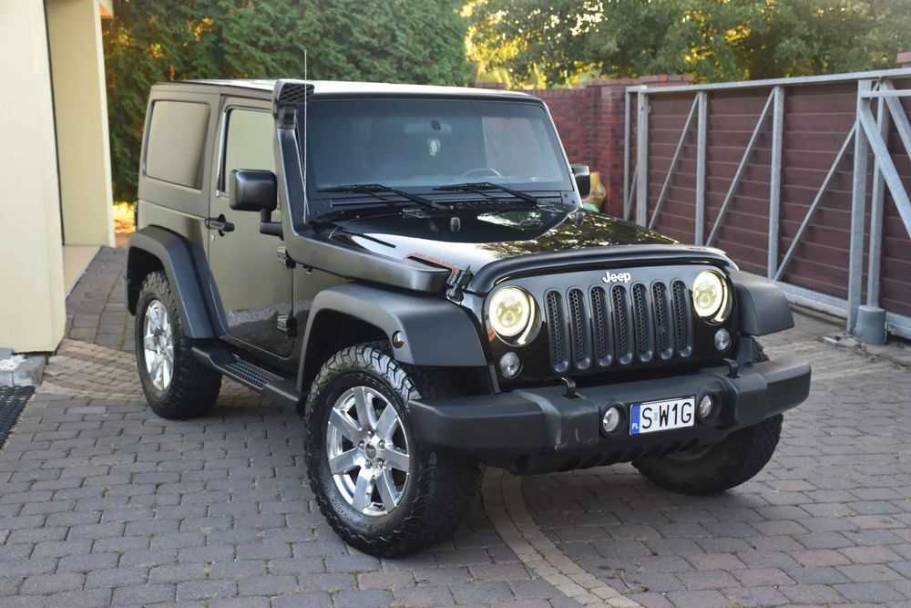 Jeep Wrangler JEEP WRANGLER JK SPORT 2017 | 3.6 V6 | Manual 6-biegów | 3D