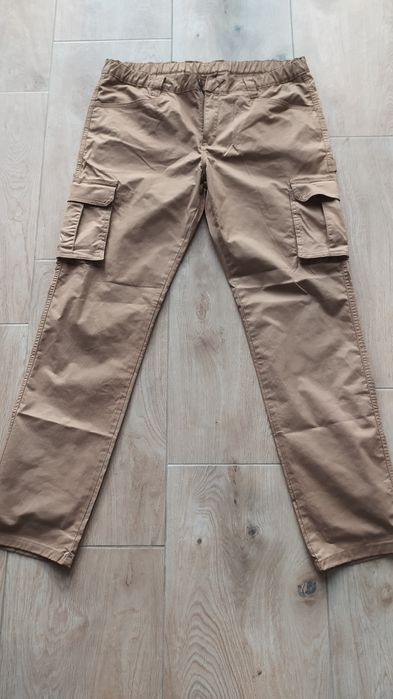 Nowe spodnie robocze, różne modele i rozmiary