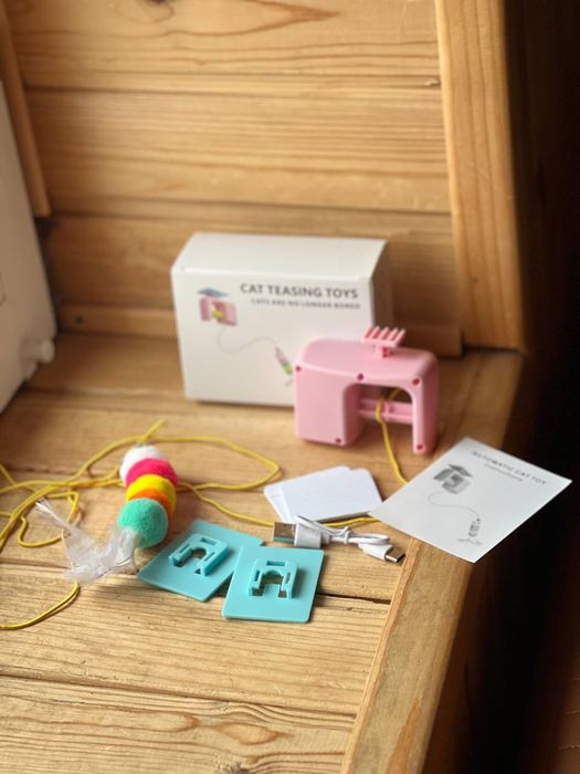 Іграшка для котів на присосці Cat Teasing Toy з USB зарядкою