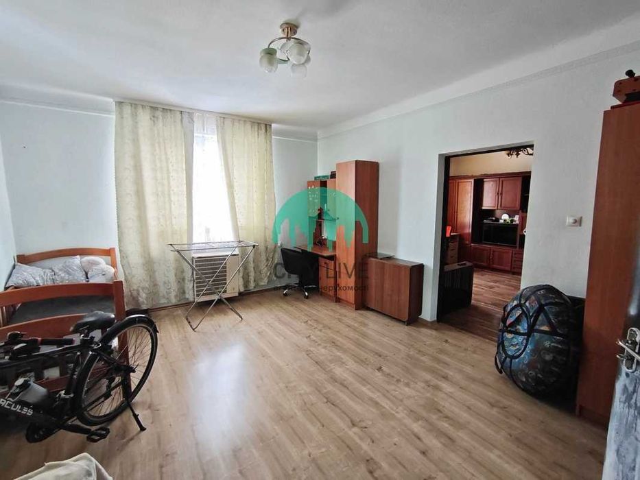 Продається 2-кімнатна квартира в по центрі вул Спортивна(60) МОЖНА ПО ВАУЧЕРАМ