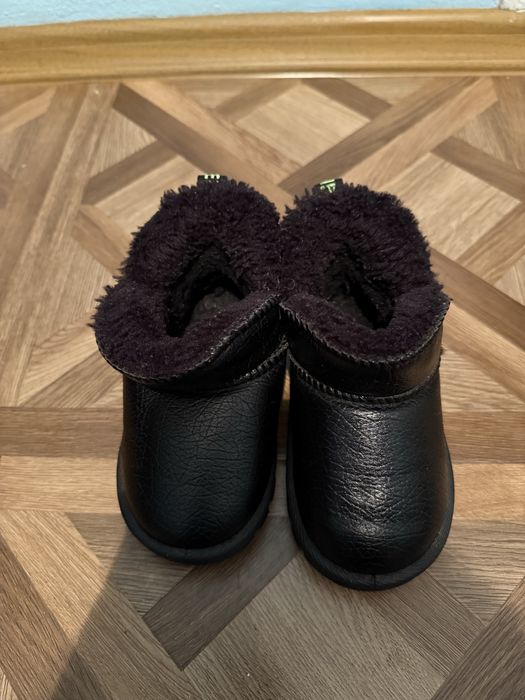 Дитячі зимові черевички
