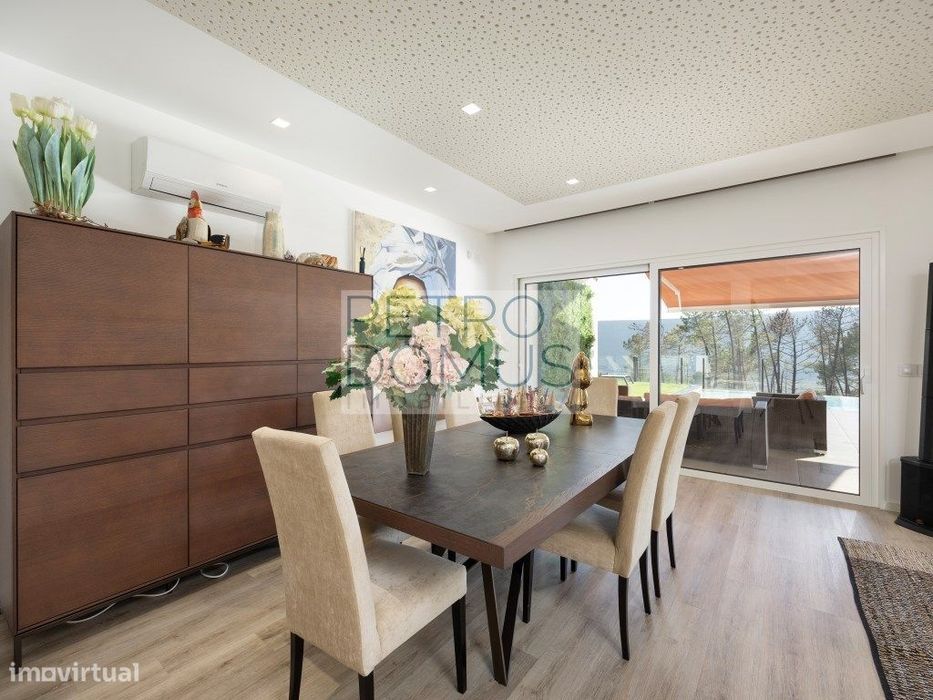Moradia T3+Atelier Como Nova Com Piscina Aquecida E Vista Para A Se...