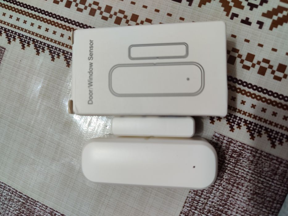Розумний бездротовий Wi-Fi датчик відкривання для дверей та вікон