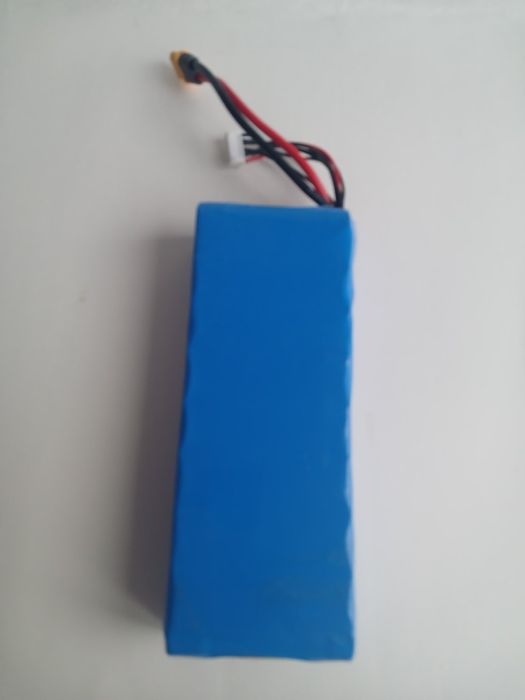 Батарейка на 12000 mAh нова