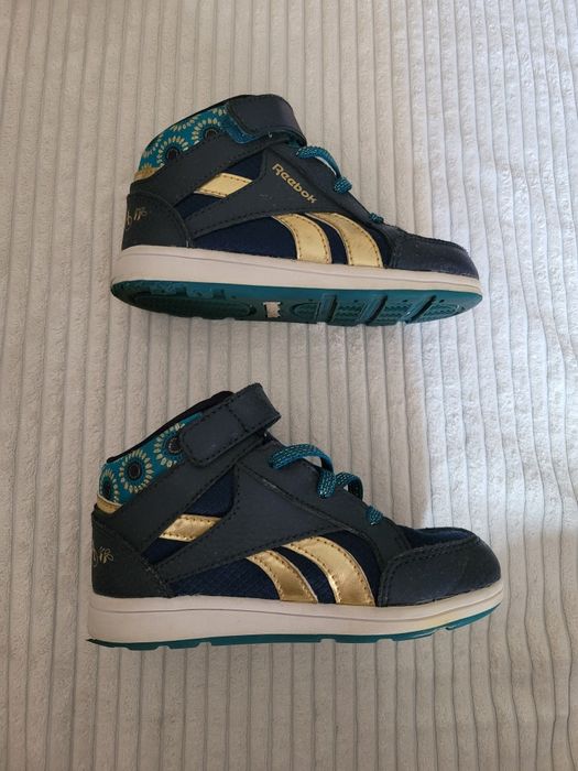 Półbuty dziewczęce Reebok Frozen rozm.24,5