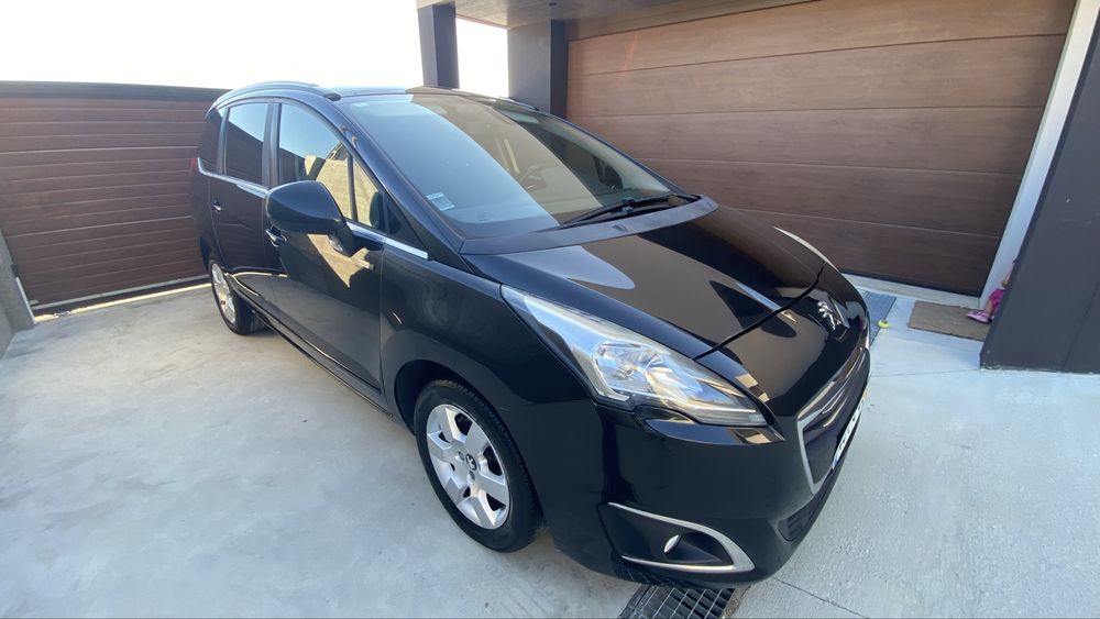 Peugeot 5008 1.6 HDi de 2014, com 181.150 km e 7 lugares foto 2