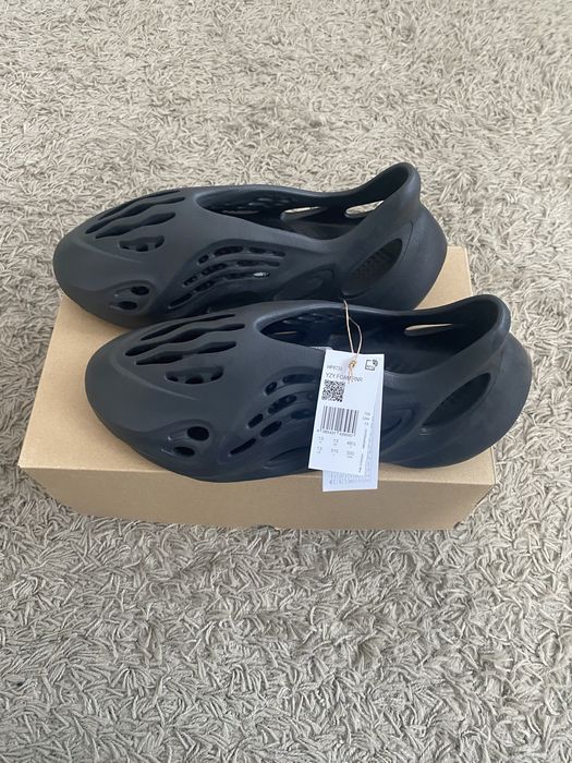 Adidias Yeezy Foam Onyx