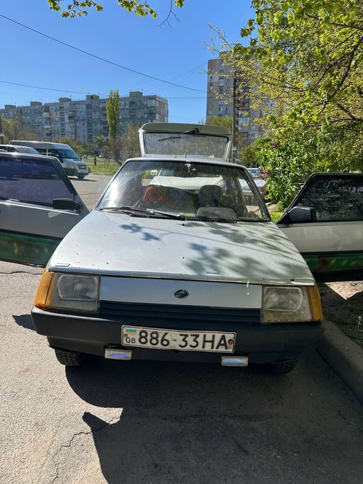 ЗАЗ 1102 Таврия 1998 — Бодрая на ходу!