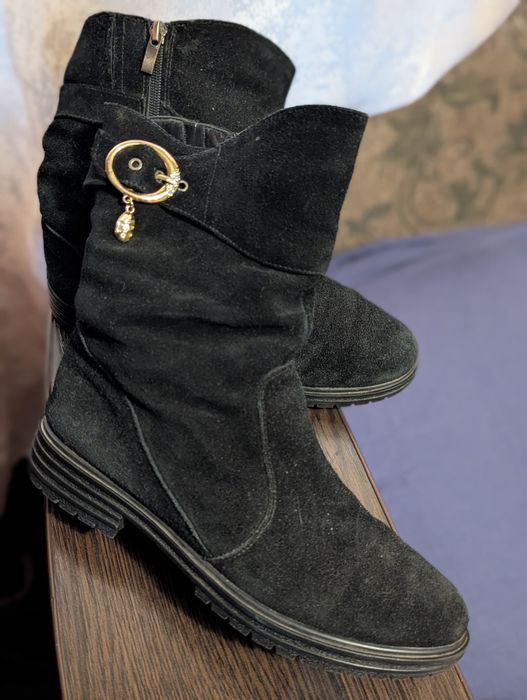 Напівчоботи жіночі замшеві 39 р . Полусапоги женские замшевые