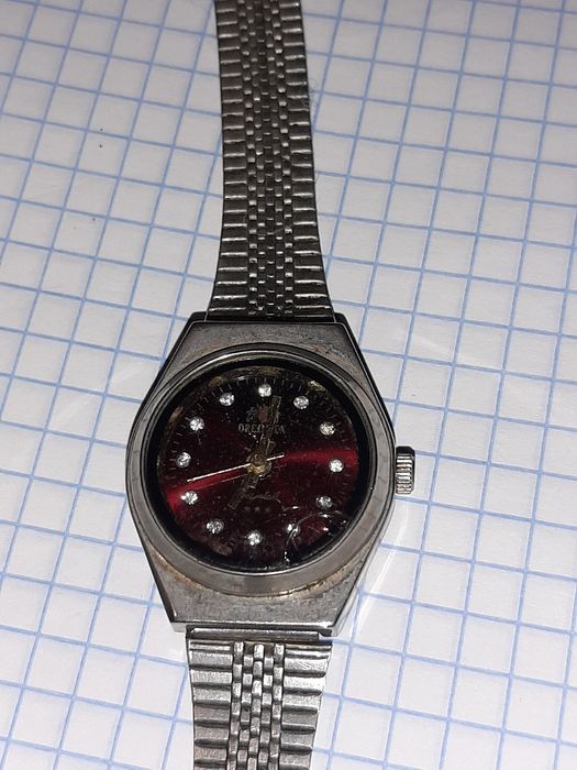 Продам часы винтажные старые