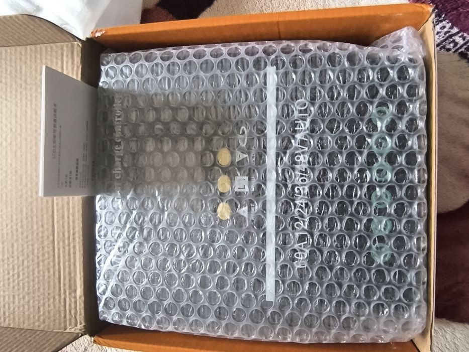 Vendo baterias, controladores, inversor e  BMs