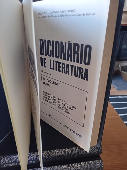 Dicionário de Literatura
