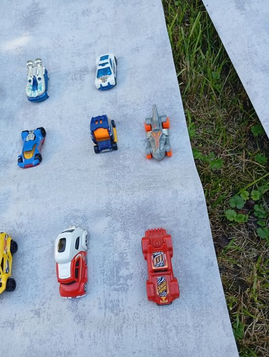Autka Hot Wheels