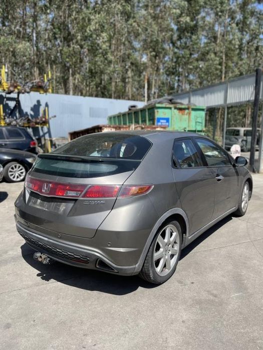 Para peças HONDA Civic VIII Hatchback (FN_, FK_)