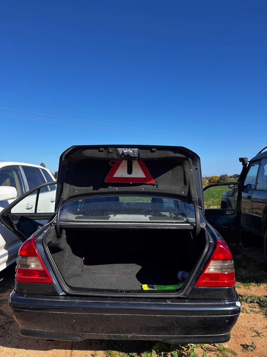 MERCEDES-BENZ Classe C 220 D 2.2 Diesel (W202)