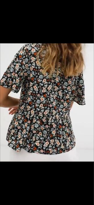 Топ з баскою на гудзиках New Look