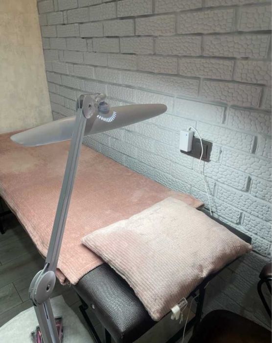 Лампа безтенева