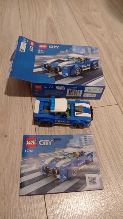 LEGO samochód policyjny 60312