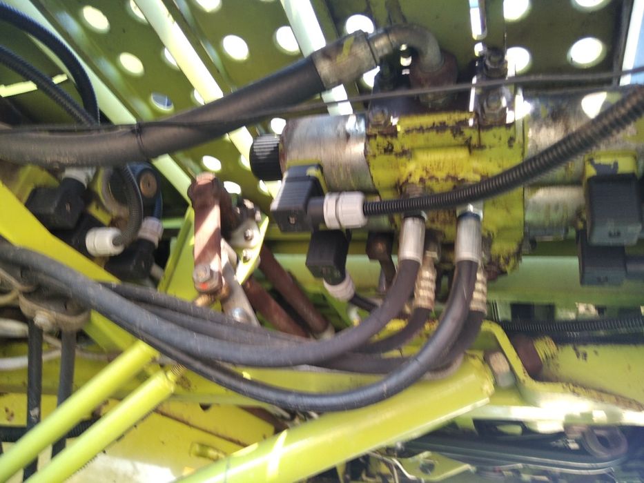 Продам комбайн Class 1118