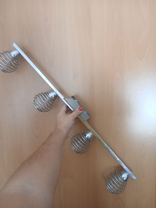 Candeeiro com 4 focos