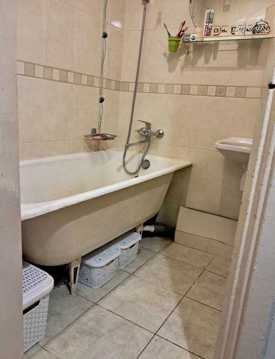 Продаж 2-кім. кв. 46 м.кв., вул. В. Великого