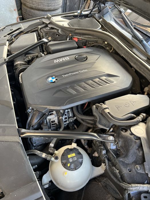 Патрубок BMW G11 G12 B57 радіатори форсунка датчик заслонка касета