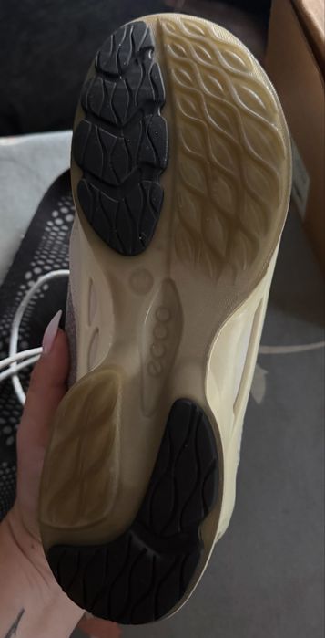 Buty sportowe ecco roz 40